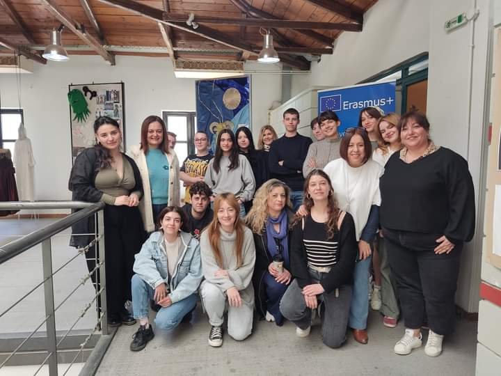 Students of 2 European Schools were trained for 2 weeks, at I.S.A.E.K. (I.I.E.K.) of Volos Municipality through Erasmus+ projects.  In addition to the mobility programs that are implemented for our students outside of Greece, ISAEK of Volos Municipality, 