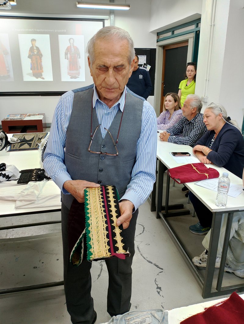 Workshop about Traditional Costumes at ISAEK Volos Municipality 